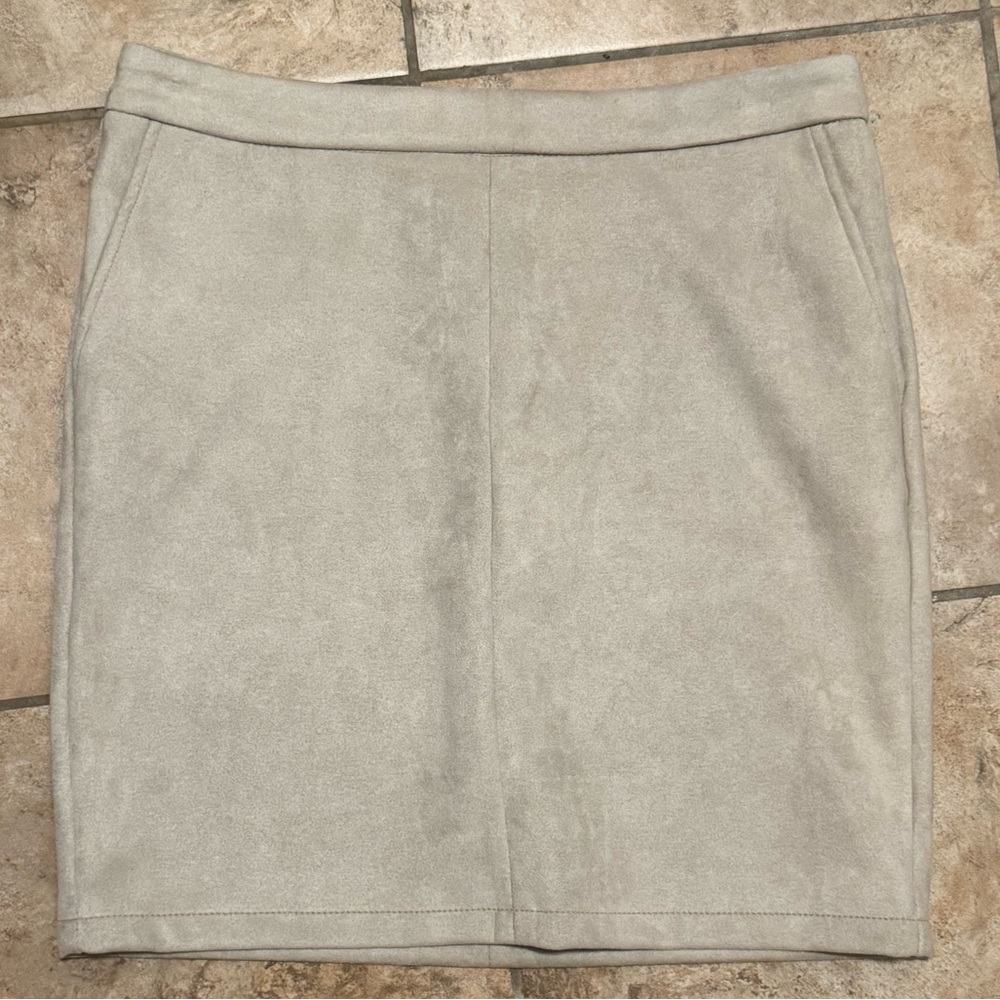 VILA Light Cream Suede-Look Pencil Skirt